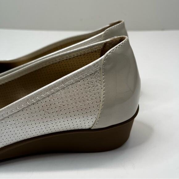 Karen Scott Yaritza wedge pumps white - 9 - Picture 8 of 15